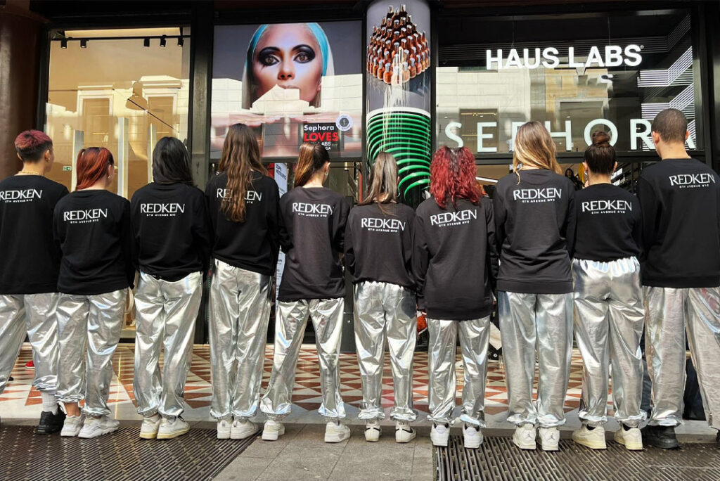 Redken flash mob compagna di danza per presentazione nuova linea