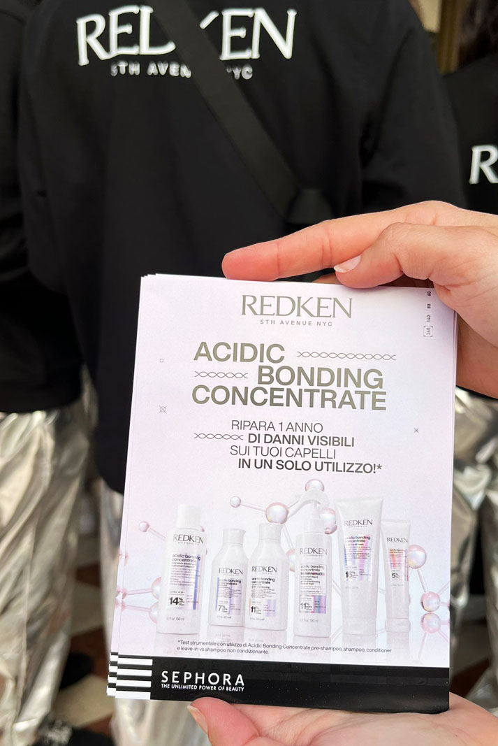 Redken presenta nuovo prodotto Galleria Vittorio Emanuele