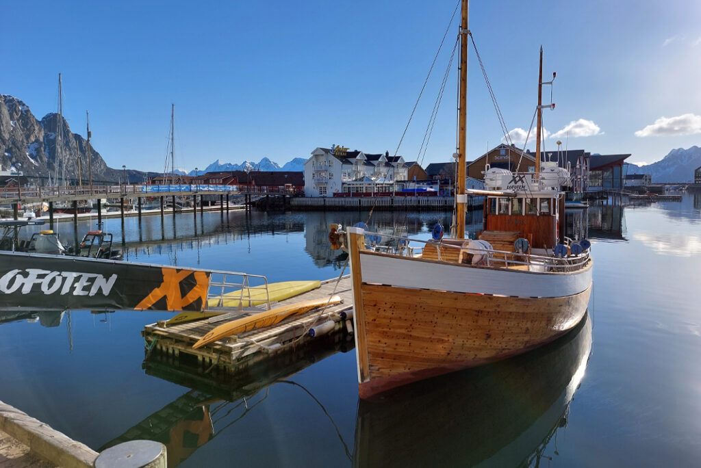 Lofoten barca con passerella per equipaggio cliente