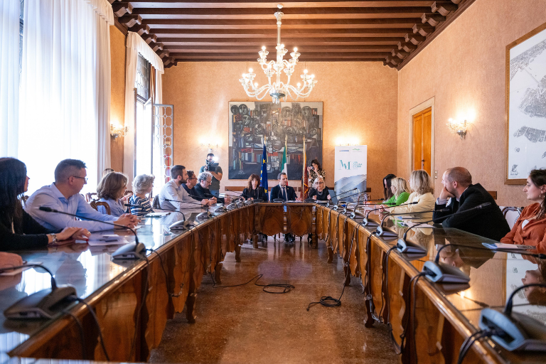 Presentazione Venezia Una Collina di Libri 2026