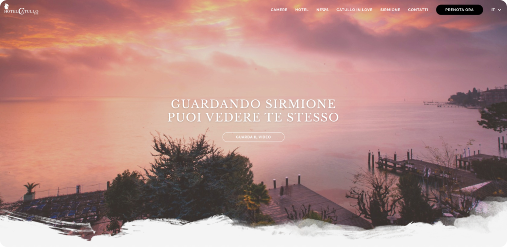 Panorama di Sirmione al tramonto